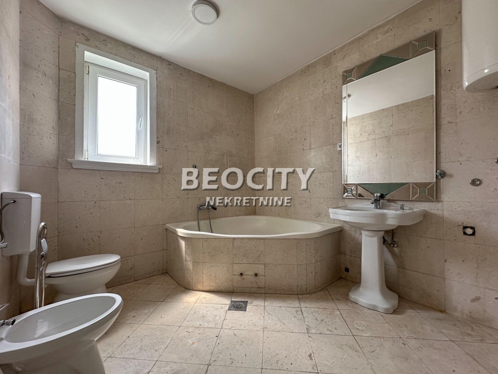 Kuća, 250 m2, Neimar ID: 99972 27