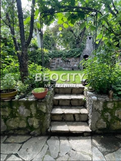 Kuća, 250 m2, Neimar ID: 99972 29