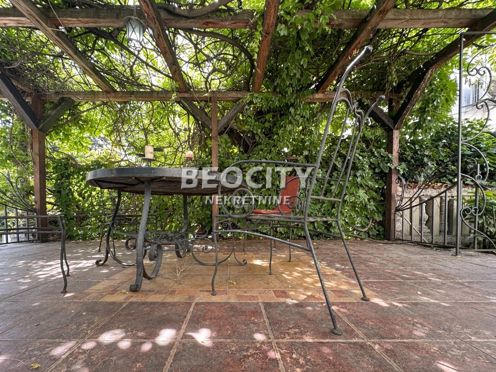 Kuća, 250 m2, Neimar ID: 99972 31