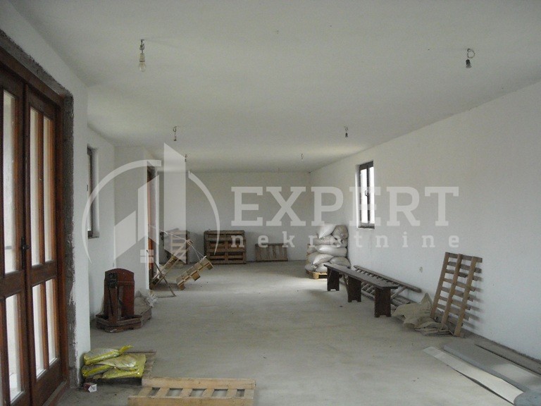 Lokal, 1200 m2, Crveni krst, Stevana Sinđelića ID: i-012768 6