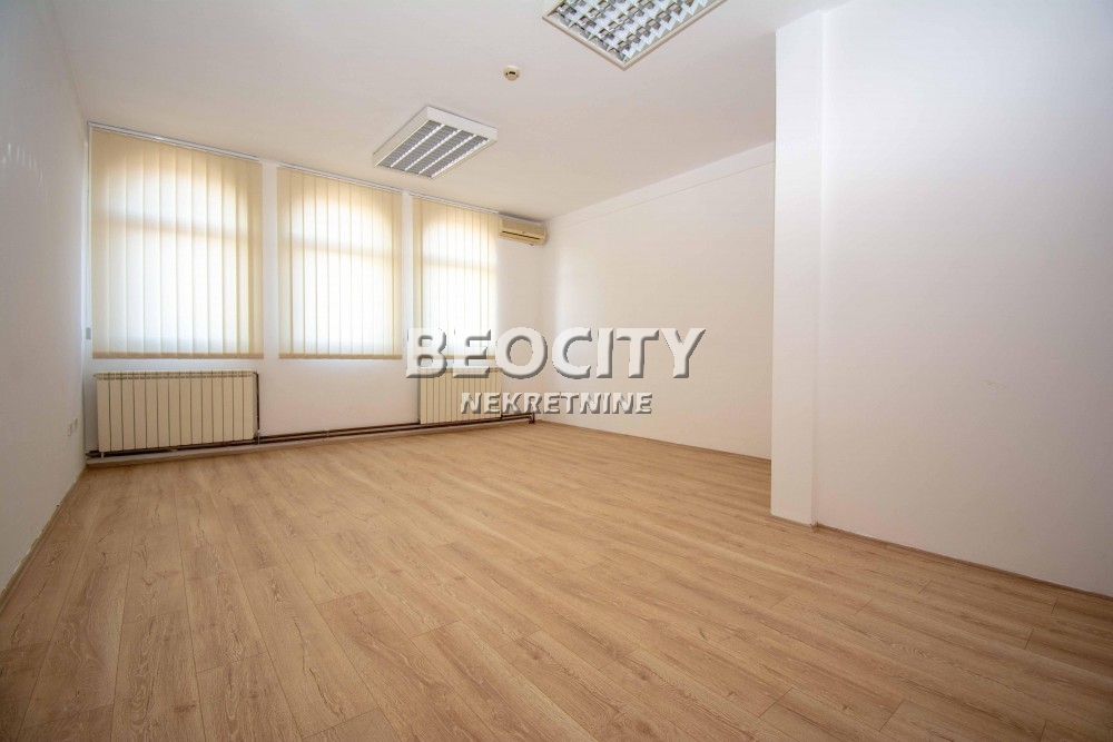 Lokal, 150 m2, Zemun polje, Autoput za Novi Sad ID: 35441 1