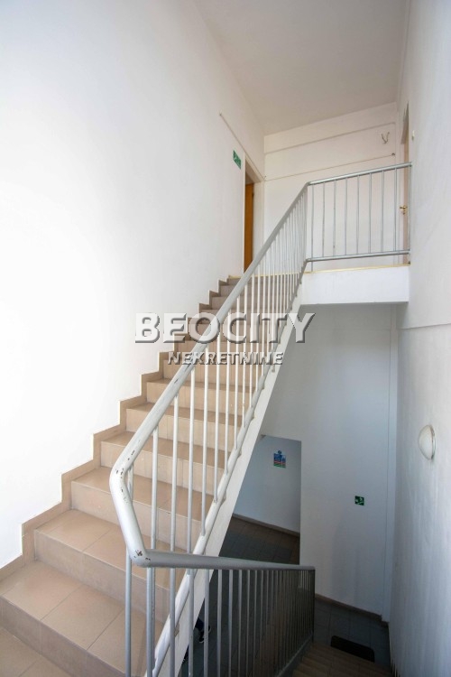 Lokal, 150 m2, Zemun polje, Autoput za Novi Sad ID: 35441 8