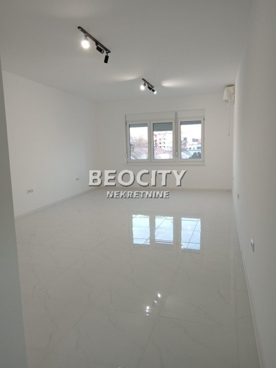 Lokal, 600 m2, Novi Sad ID: 49206 2