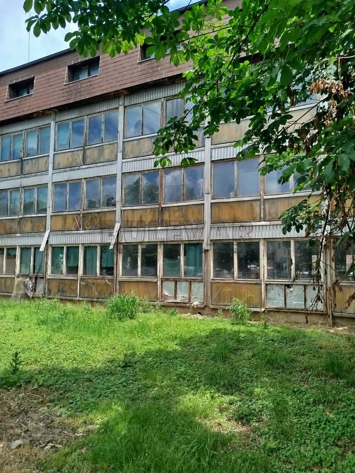 Lokal, 880 m2, Čačanskog partizanskog odreda ID: p-011802 1