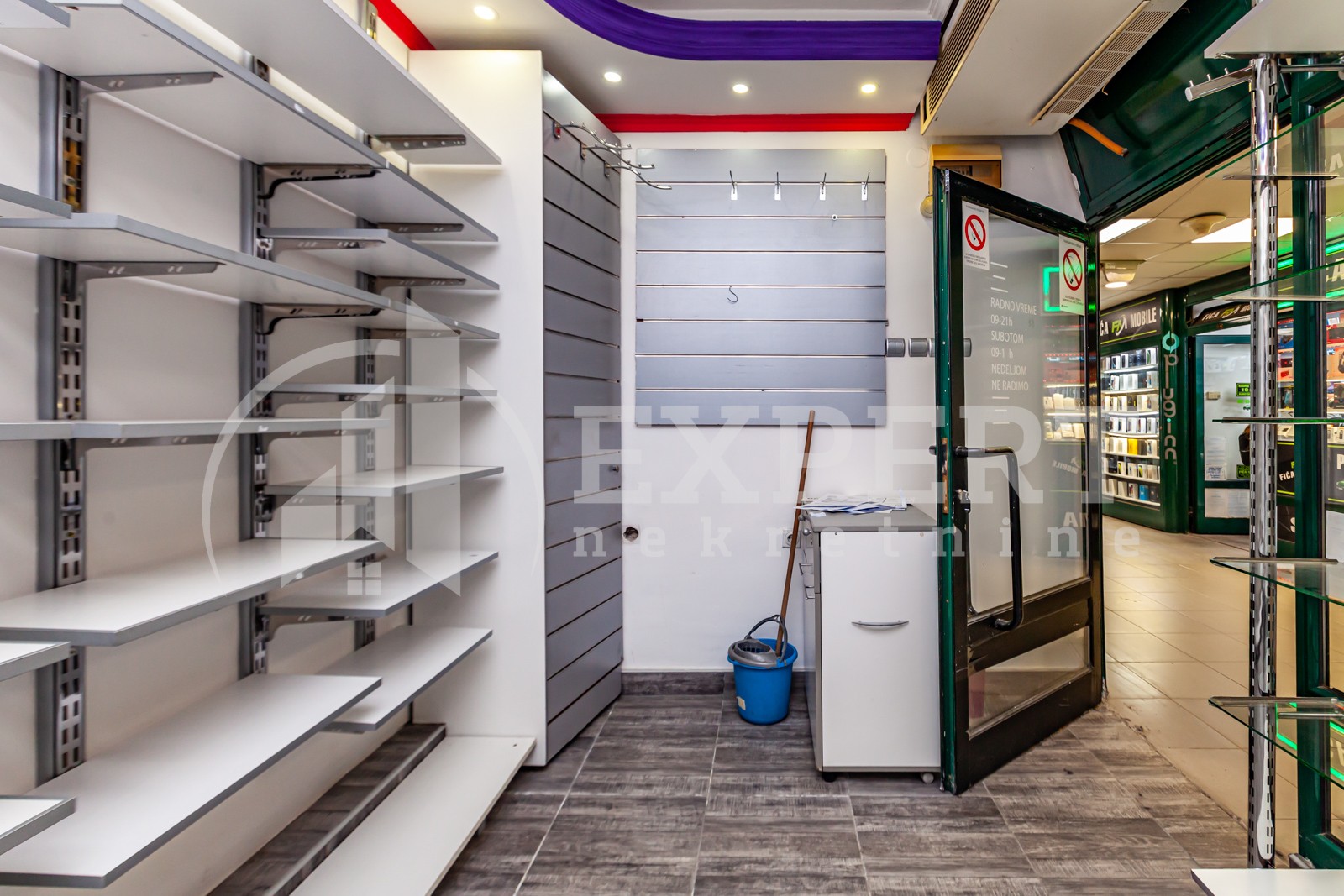 Lokal, 9 m2, Centar, Obrenovićeva ID: i-012213 2