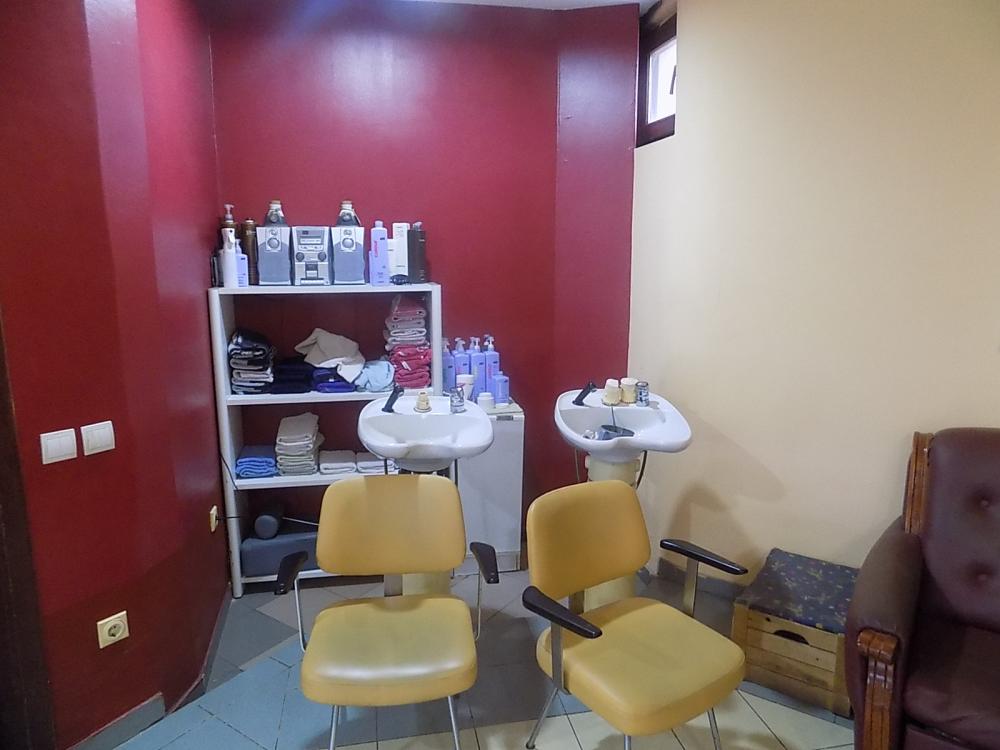 Lokal na odličnoj lokaciji 7