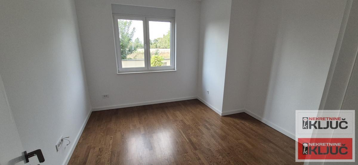 NOVO NASELJE, 130 m2, LUX, Četvorosoban sa pdv, Garaža, Ostava, Fitnes 20