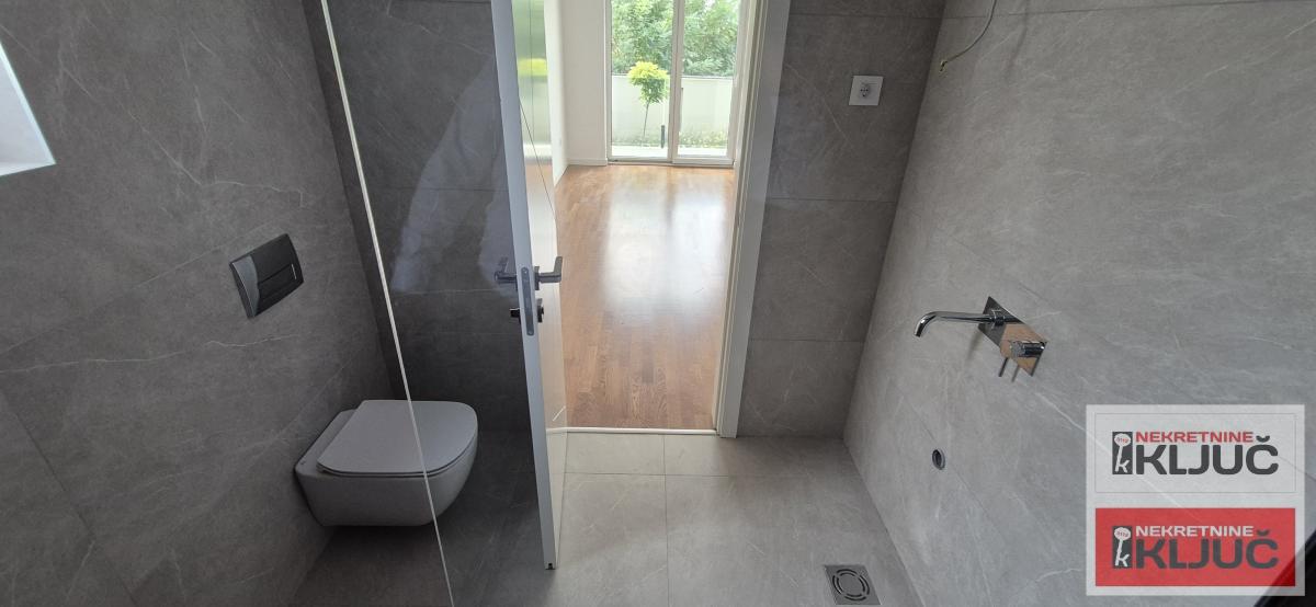 NOVO NASELJE, 130 m2, LUX, Četvorosoban sa pdv, Garaža, Ostava, Fitnes 22