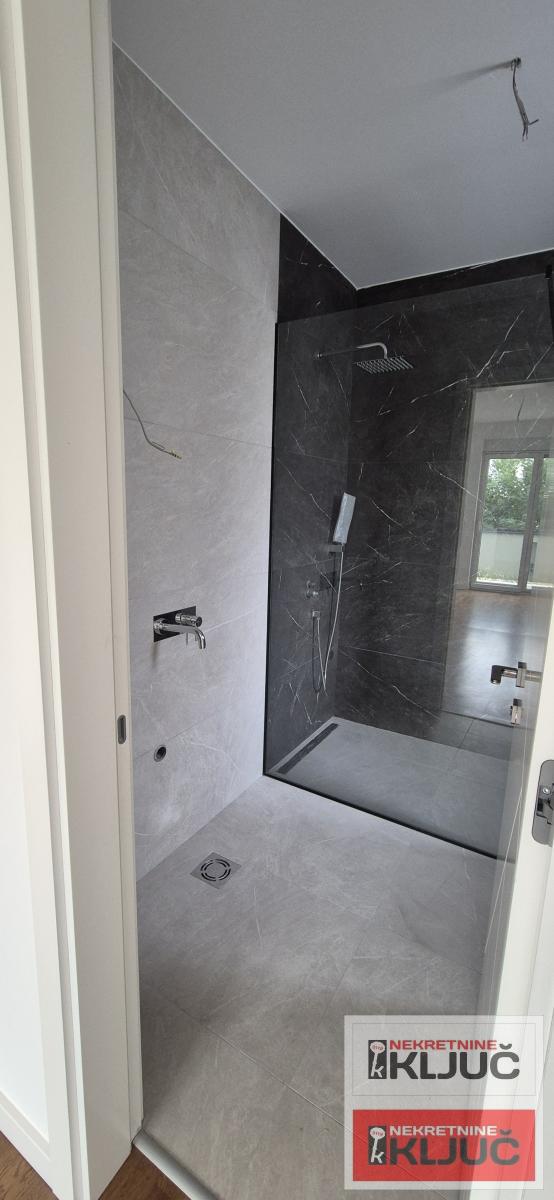 NOVO NASELJE, 130 m2, LUX, Četvorosoban sa pdv, Garaža, Ostava, Fitnes 23