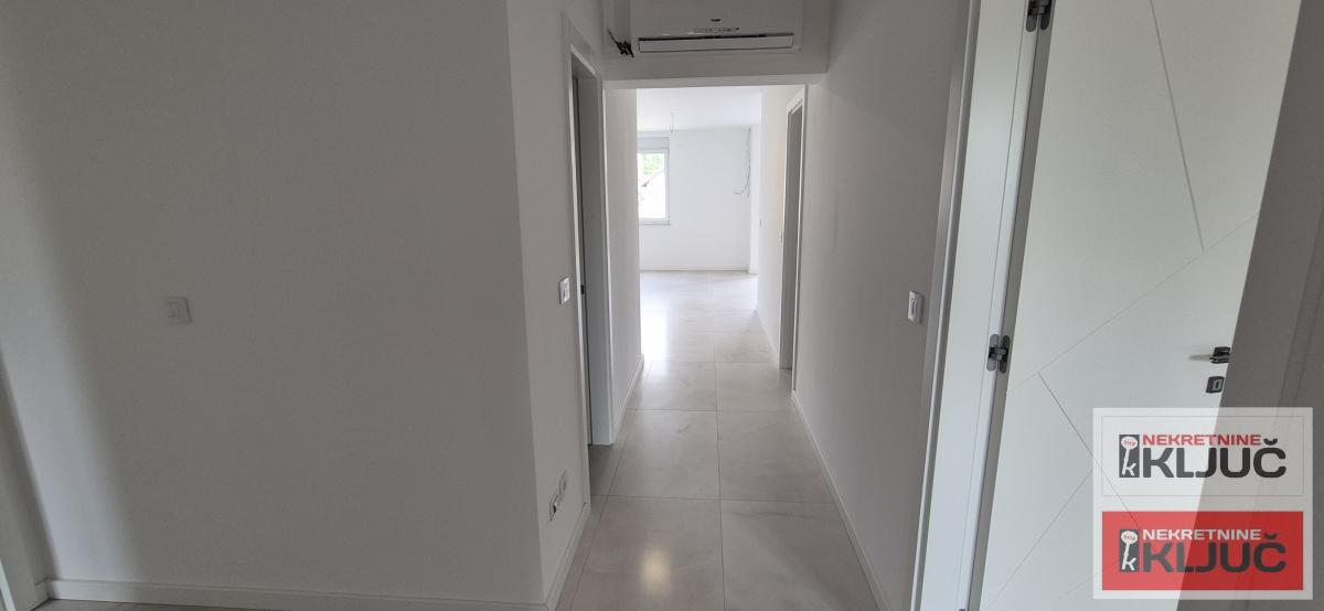 NOVO NASELJE, 130 m2, LUX, Četvorosoban sa pdv, Garaža, Ostava, Fitnes 25