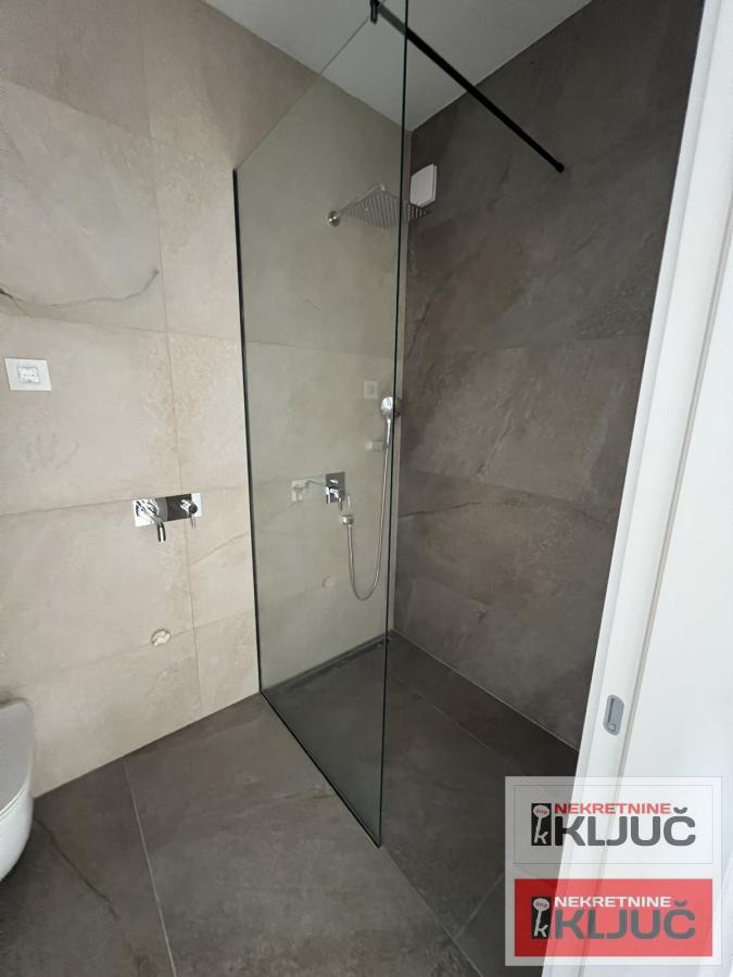 NOVO NASELJE, 130 m2, LUX, Četvorosoban sa pdv, Garaža, Ostava, Fitnes 6