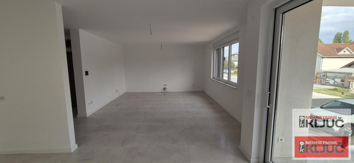 NOVO NASELJE, 130 m2, LUX, Četvorosoban sa pdv, Garaža, Ostava, Fitnes 8