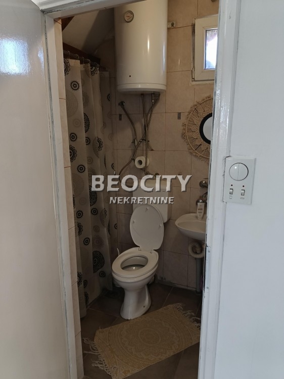 Petosobna kuća, 330 m2, Zemun ID: 109383 12