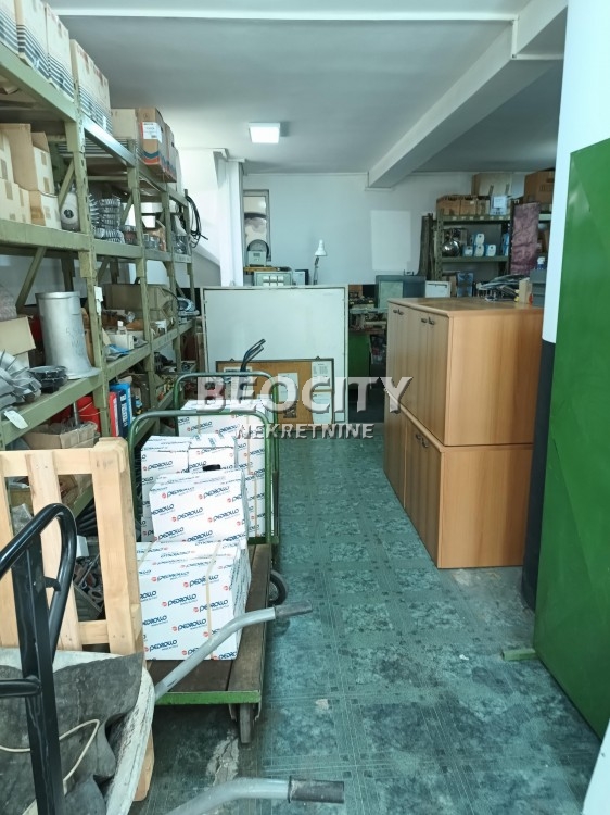 Petosobna kuća, 330 m2, Zemun ID: 109383 15