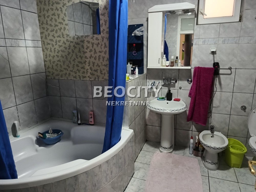 Petosobna kuća, 330 m2, Zemun ID: 109383 4