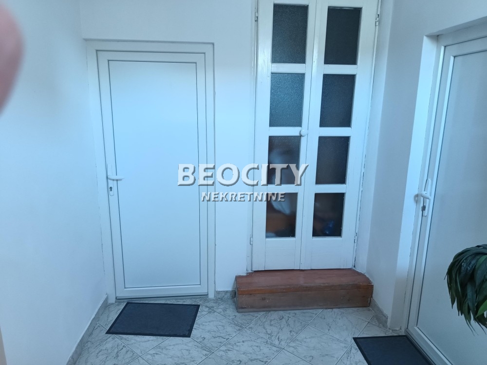 Petosobna kuća, 330 m2, Zemun ID: 109383 9