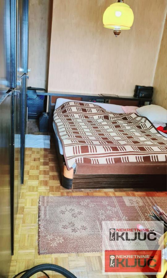 PETROVARADIN, 73m2 + terasa, Troiposoban, BLOK VIII 4