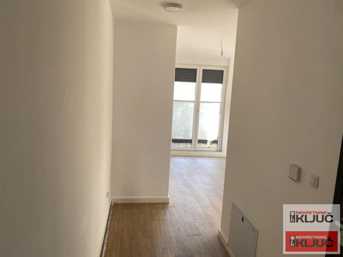 PETROVARADIN-ALIBEGOVAC, 55m2, Тrosoban sa PDV 3