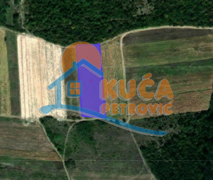 Plac, Donji Komren, Čamurlija ID: p-014450 1