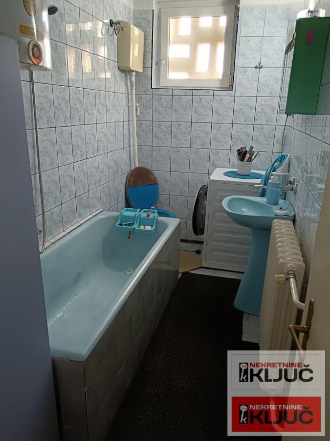 PODBARA, 48m2, Dvosoban kod ALMAŠKE CRKVE 12