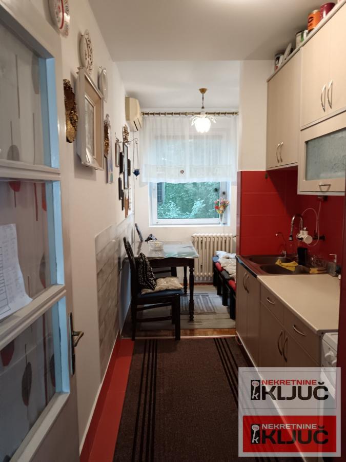 PODBARA, 48m2, Dvosoban kod ALMAŠKE CRKVE 8