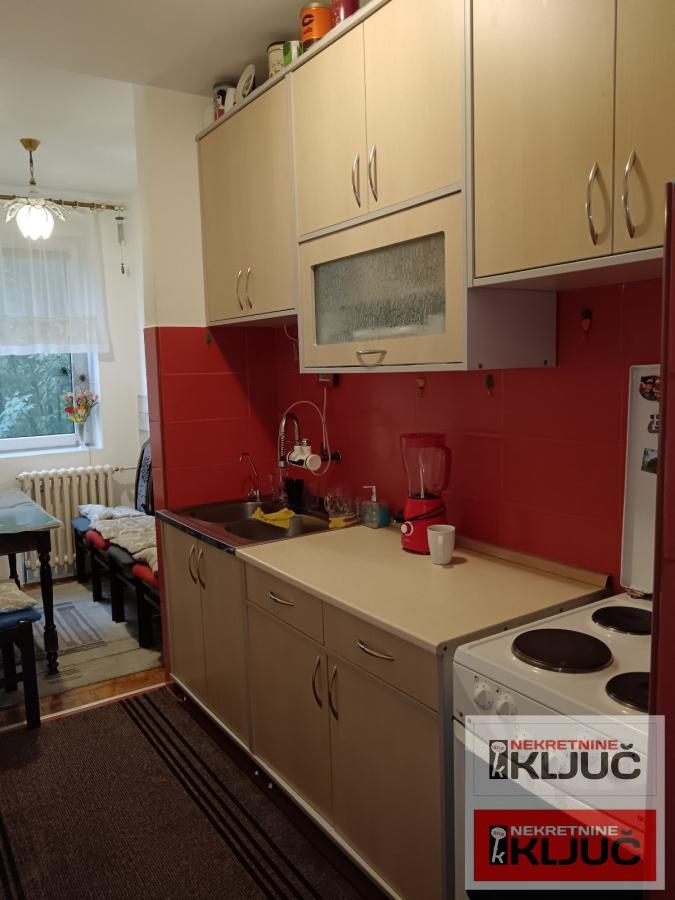 PODBARA, 48m2, Dvosoban kod ALMAŠKE CRKVE 9