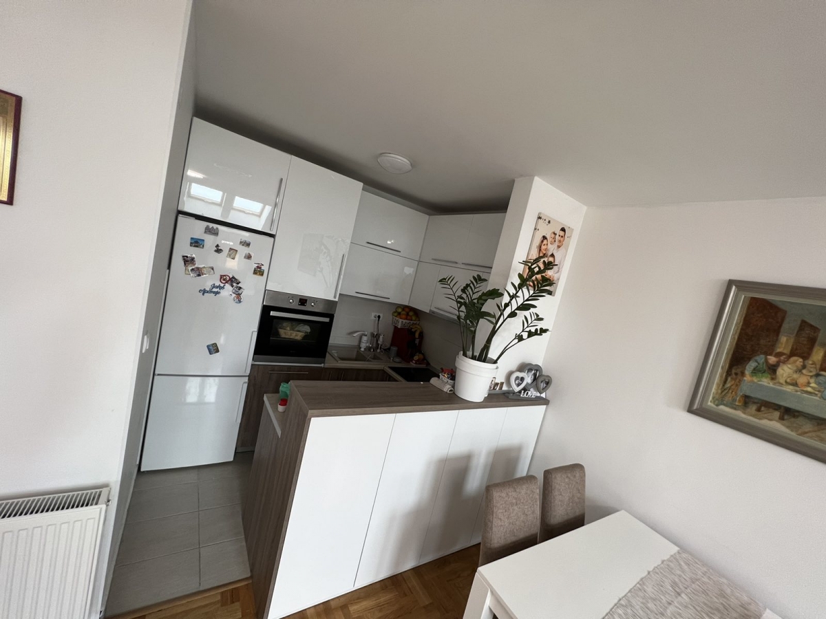 SOMBORSKI BULEVAR, 108 m2, Petosoban - Duplex, Parking 16