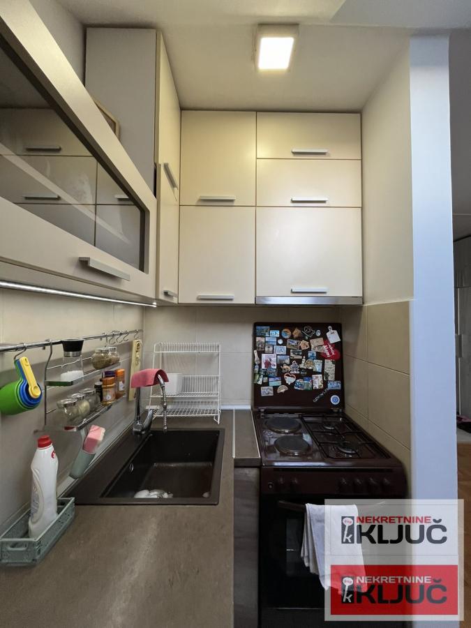 SOMBORSKI BULEVAR, 77m2, Četvorosoban-Duplex 10