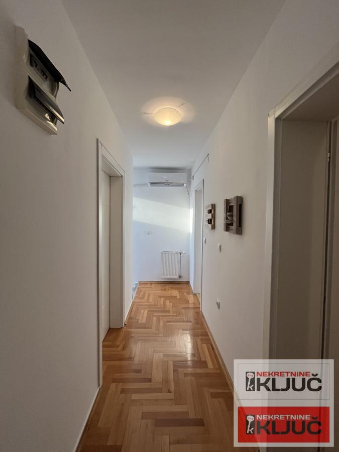 SOMBORSKI BULEVAR, 77m2, Četvorosoban-Duplex 20