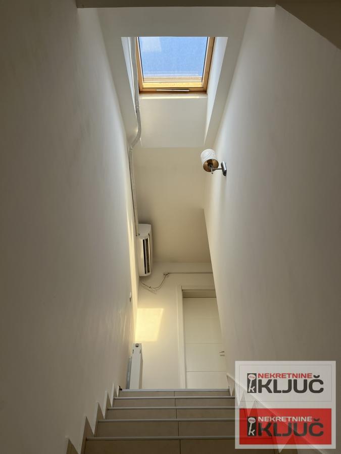 SOMBORSKI BULEVAR, 77m2, Četvorosoban-Duplex 21