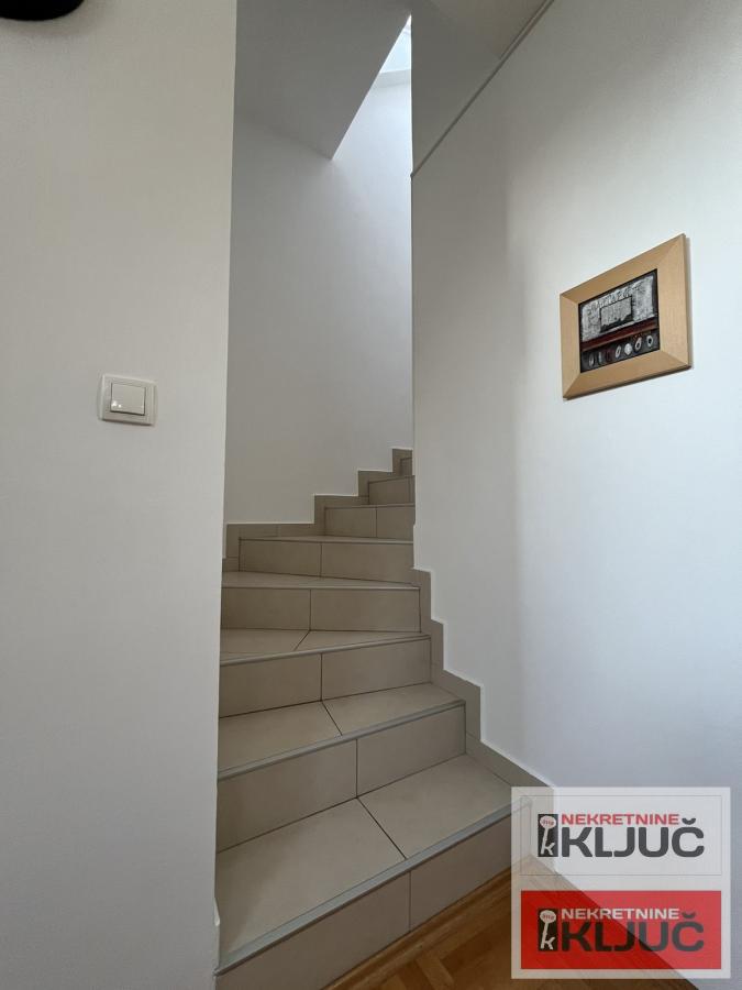 SOMBORSKI BULEVAR, 77m2, Četvorosoban-Duplex 33