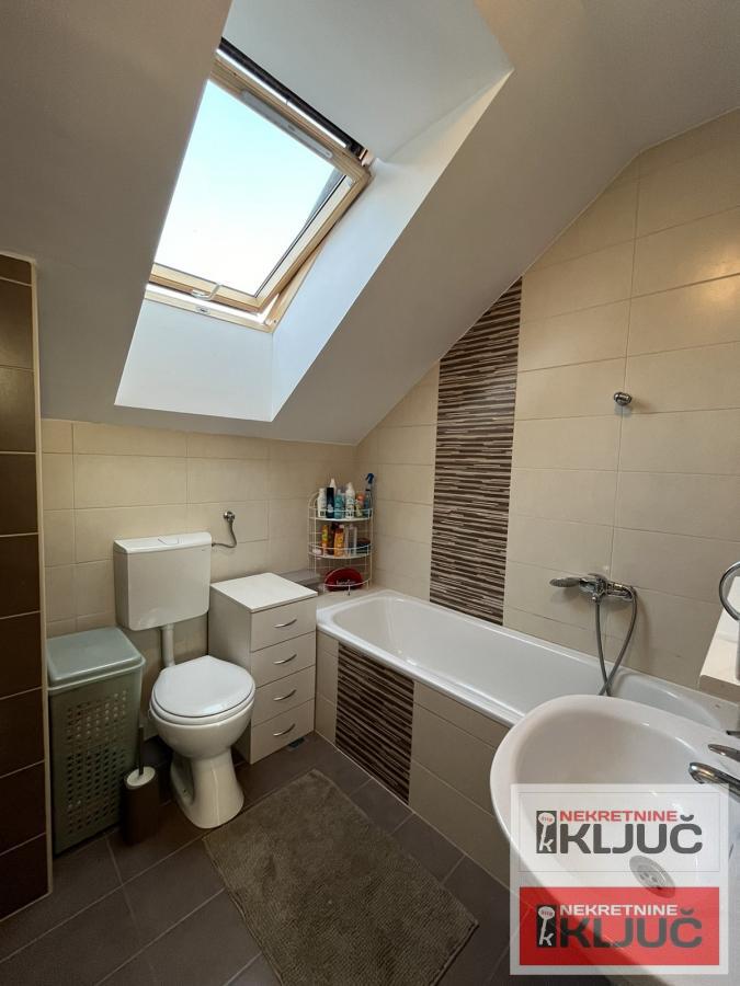 SOMBORSKI BULEVAR, 77m2, Četvorosoban-Duplex 41