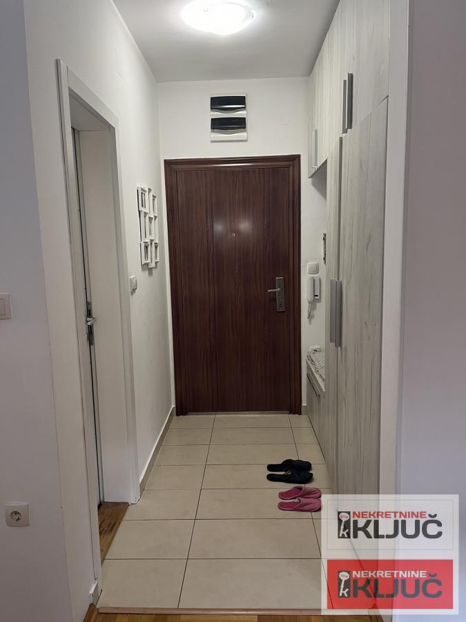 SOMBORSKI BULEVAR, 77m2, Četvorosoban-Duplex 7