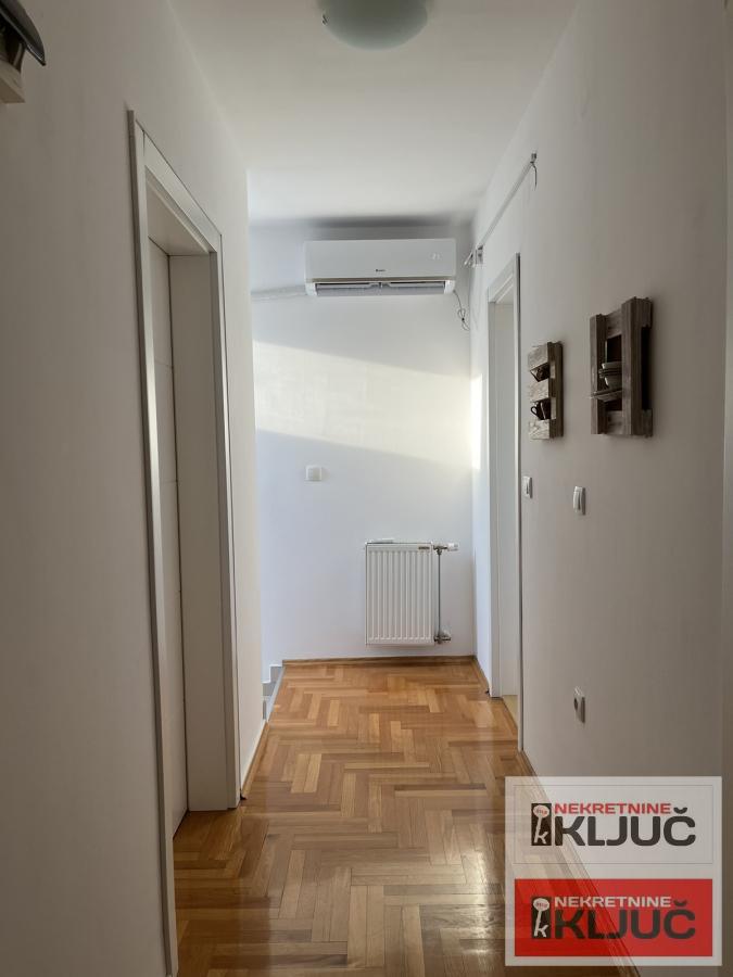 SOMBORSKI BULEVAR, 77m2, Četvorosoban-Duplex 9