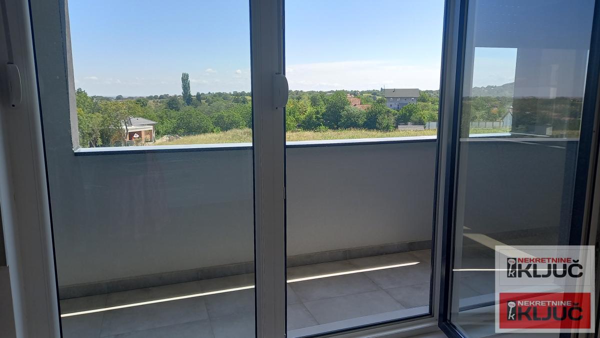 SREMSKA KAMENICA, 70m2, Četvorosoban, Nov 3