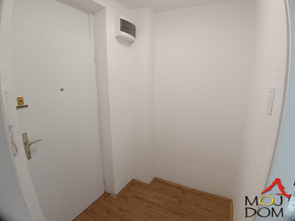 Stan,NOVI SAD,BULEVAR,kv: 33, € 99000, ID: 1030780 18