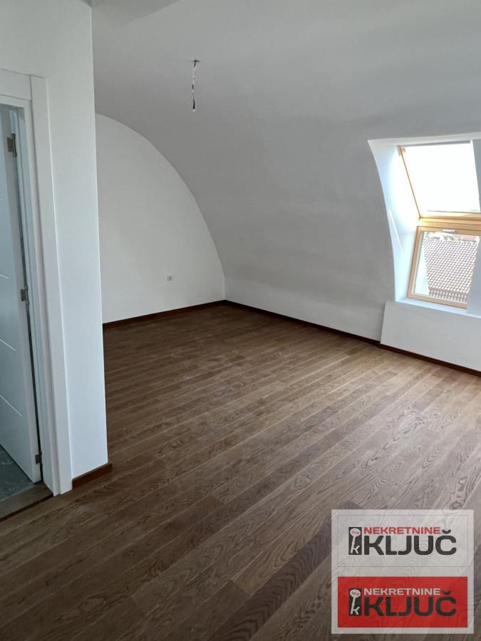 TELEP, 207m2, Petosoban, Penthouse sa pdv 11