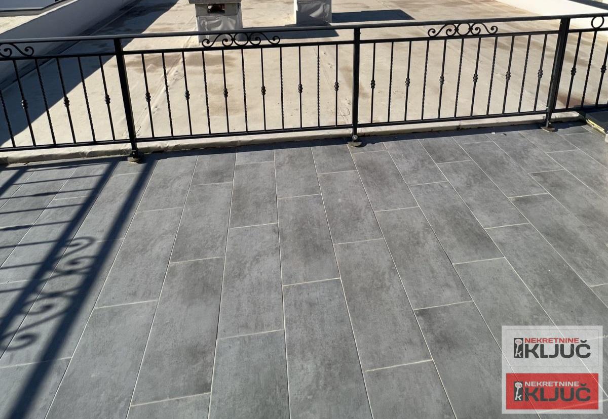 TELEP, 207m2, Petosoban, Penthouse sa pdv 16