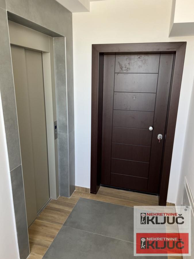 TELEP, 207m2, Petosoban, Penthouse sa pdv 18