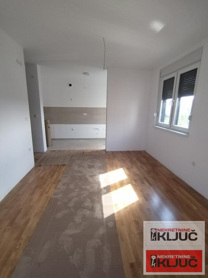 TELEP, 78m2, Troiposoban sa pdv, Parking mesto 3