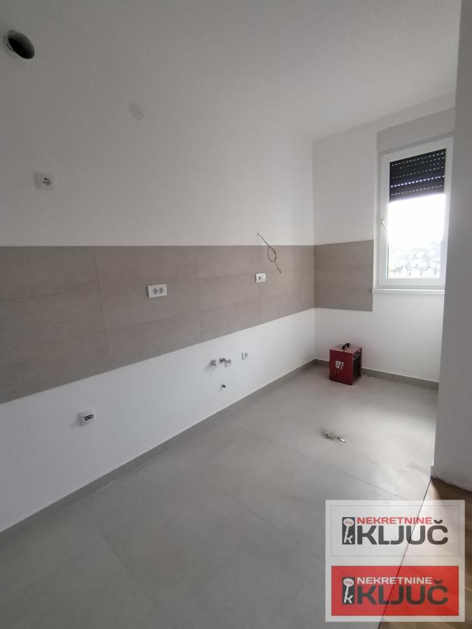 TELEP, 78m2, Troiposoban sa pdv, Parking mesto 6