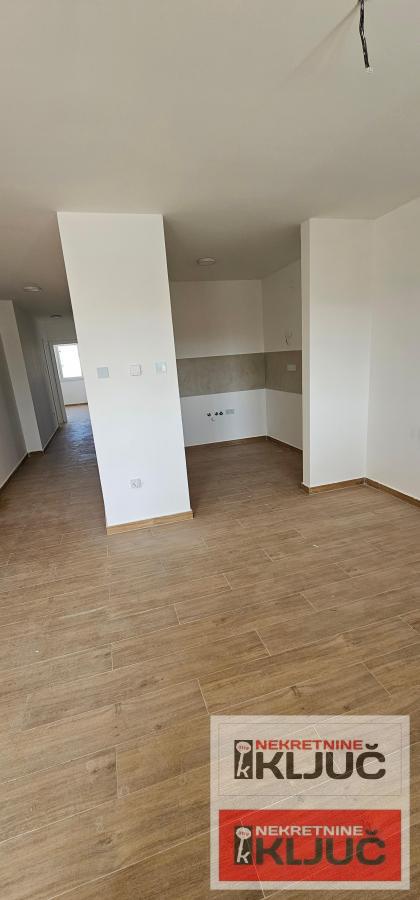 TELEP, 80m2, Četvorosoban sa pdv, Parking 10