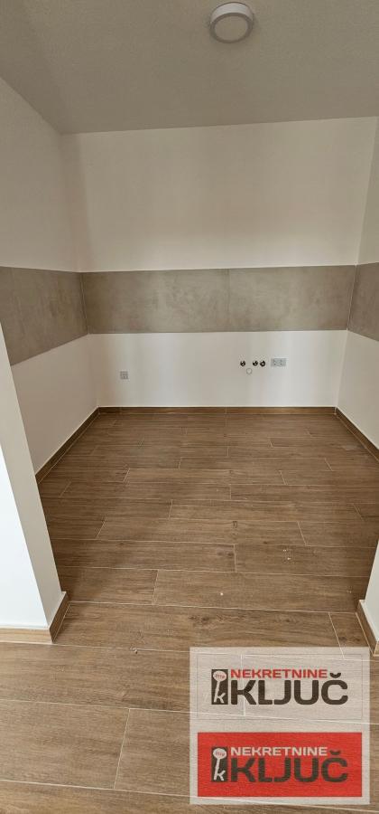 TELEP, 80m2, Četvorosoban sa pdv, Parking 12