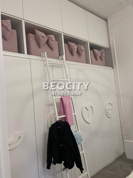 Trosoban stan, 104 m2, Novi Sad, Trg slobode ID: 116130 13