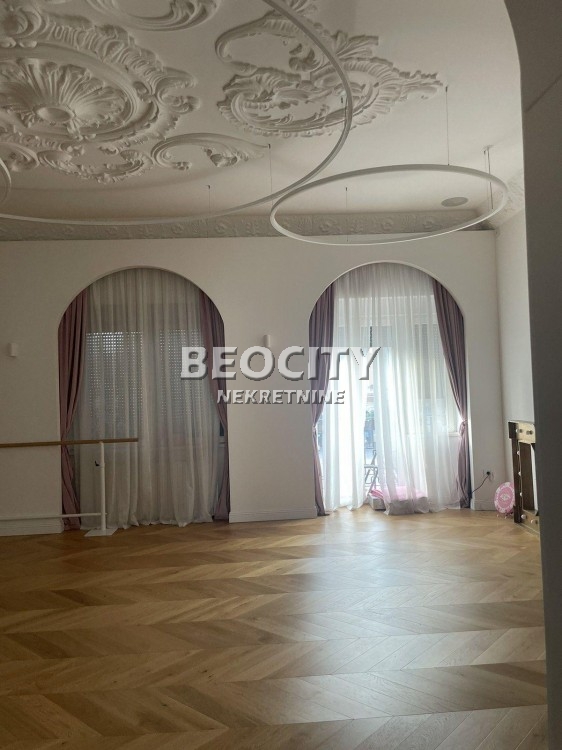 Trosoban stan, 104 m2, Novi Sad, Trg slobode ID: 116130 2