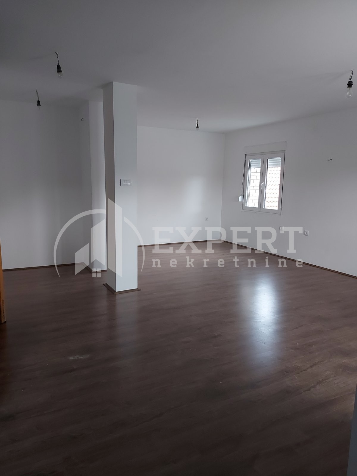 Trosoban stan, 117 m2, Brzi Brod, Brzi Brod ID: i-014058 1