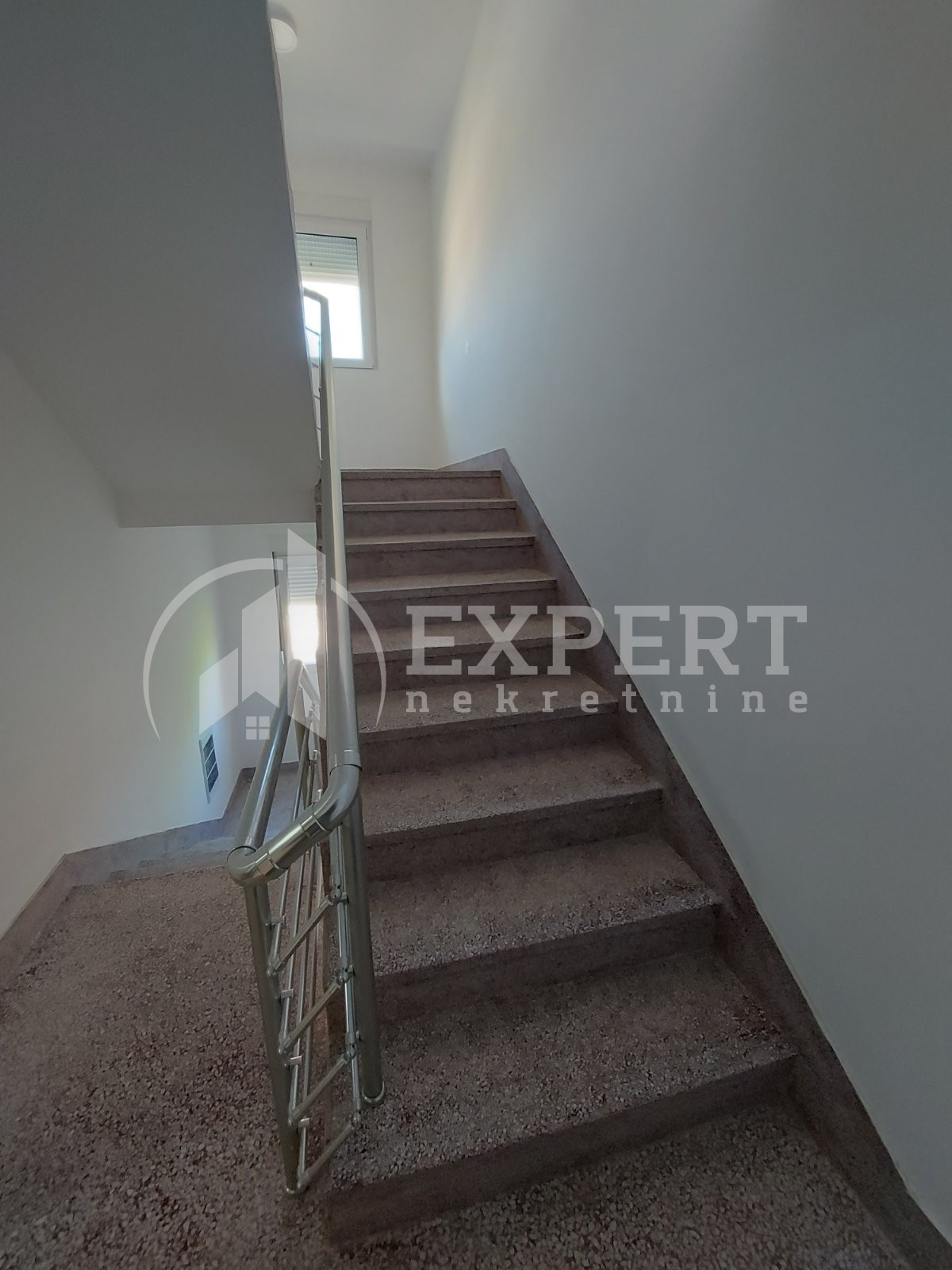 Trosoban stan, 117 m2, Brzi Brod, Brzi Brod ID: i-014058 32