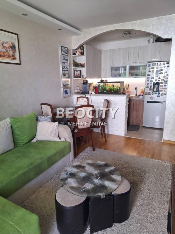 Trosoban stan, 53 m2, Telep, Bulevar Patrijarha Pavla ID: 121081 1