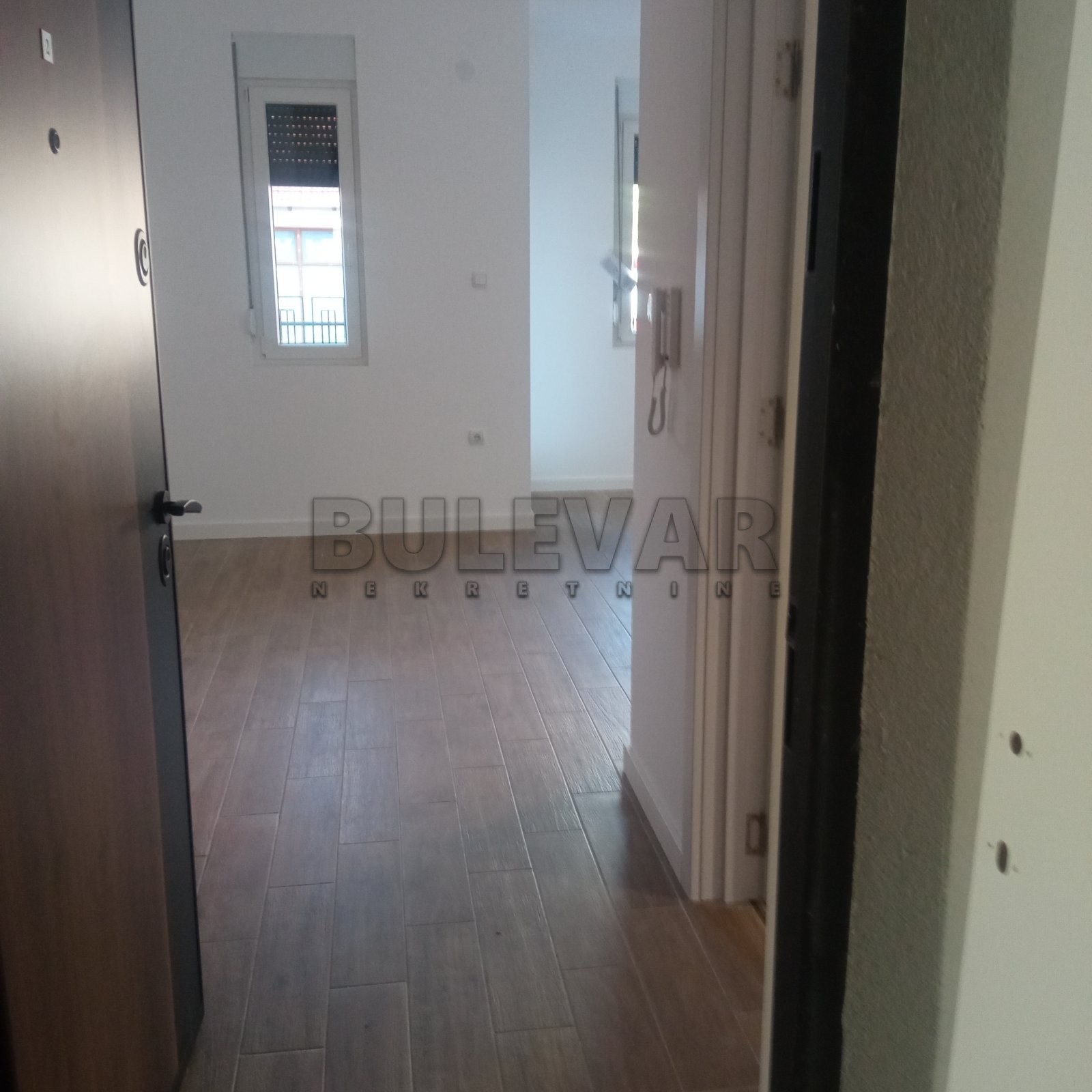 Trosoban stan, 58 m2, Centar, Milovana Gušića ID: i-012827 11