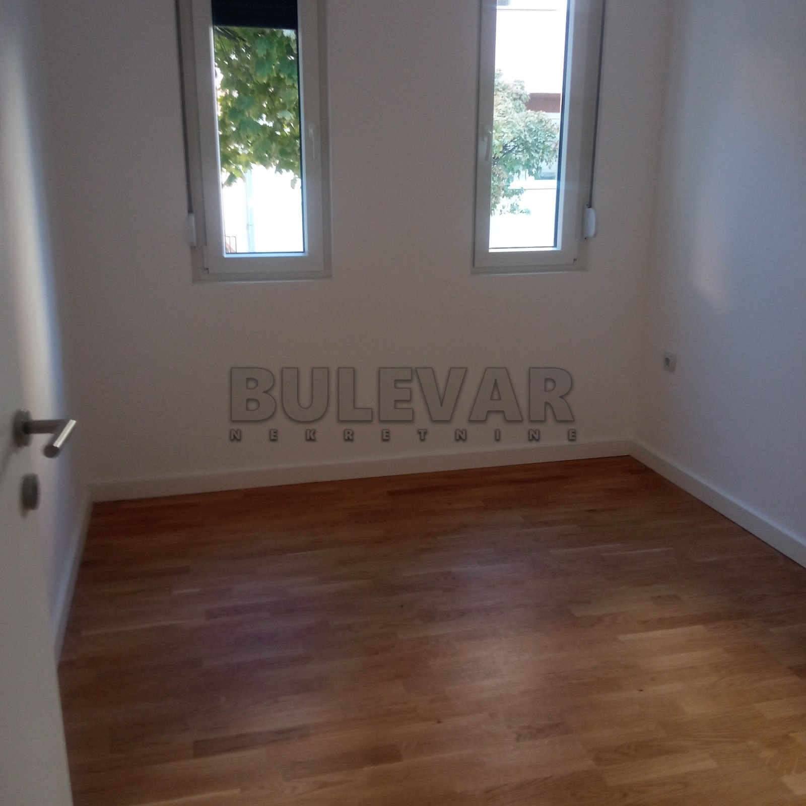 Trosoban stan, 58 m2, Centar, Milovana Gušića ID: i-012827 12